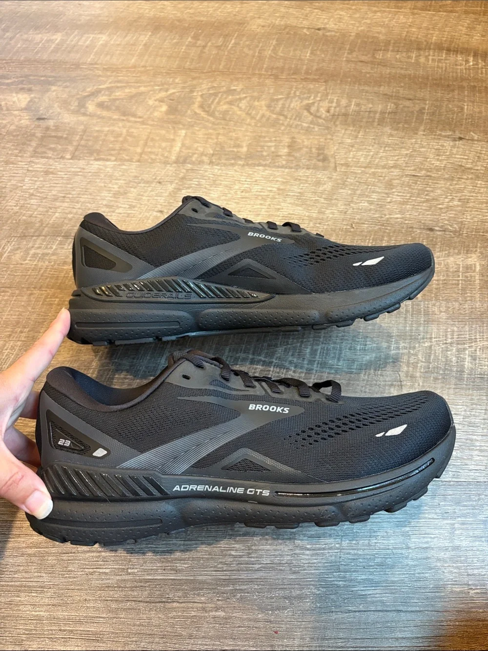 Brooks Adrenaline GTS 23 Running Shoes Women’s 11.5W WIDE Black